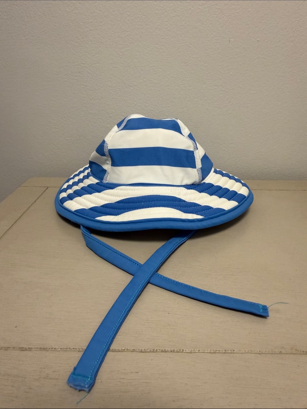 Hanna Andersson XXS Blue White Striped Swim Sun Hat Bucket Chin Strap Beach